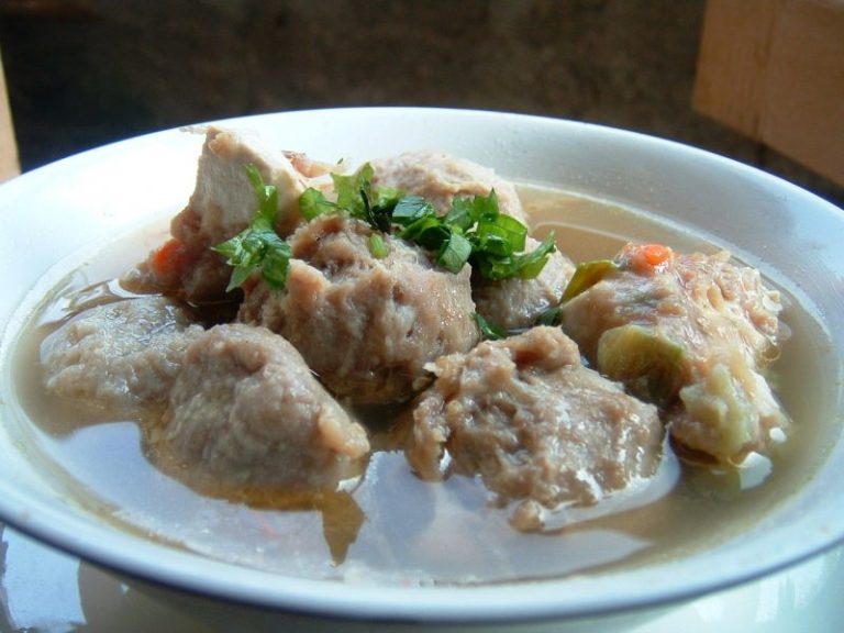 5-Teknik-dan-Cara-Membuat-Bakso-Sapi-Paling-Mudah-tokomesin3