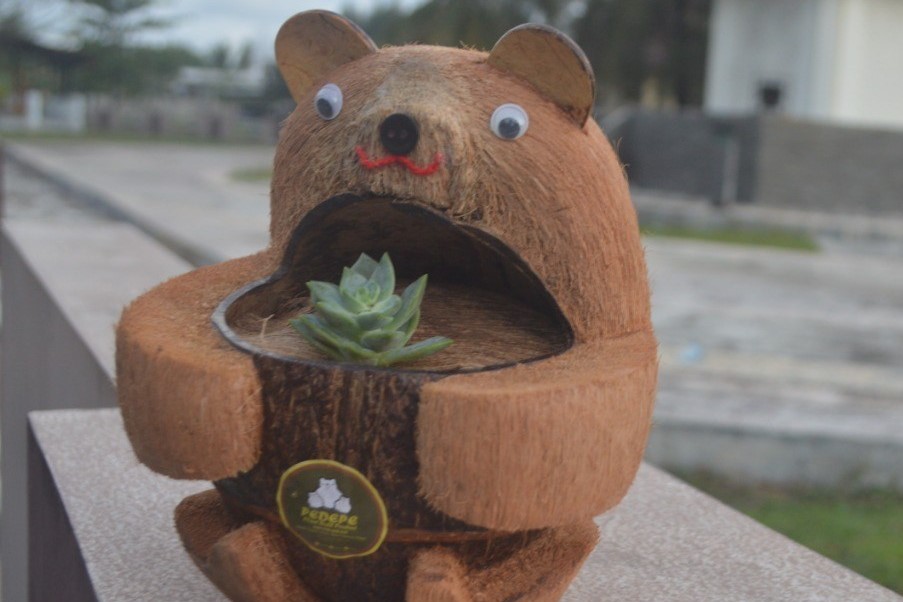 Edukasi Eco-Project Sabut Kelapa untuk Siswa