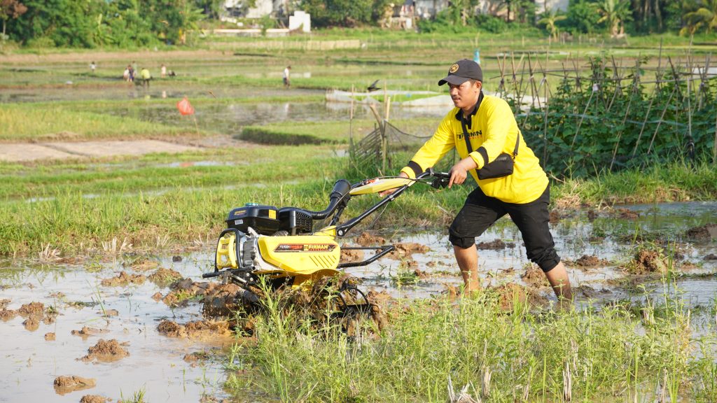 mesin pengolah tanah modern